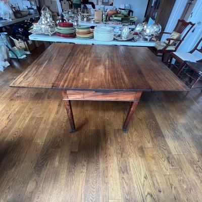 Vintage Wooden Drop Leaf Table on Casters (LR-DZ)