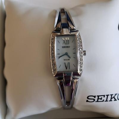 Ladies Seiko Watch
