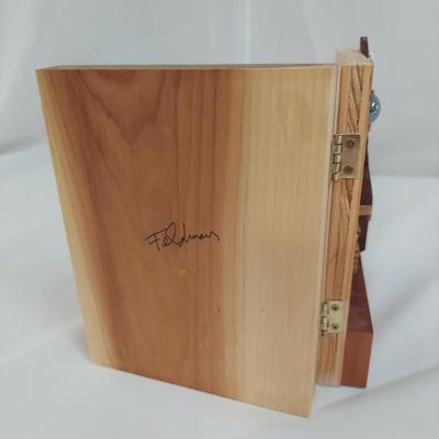 Handmade Local Art (B2-BBL)