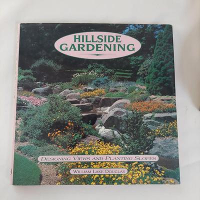 Gardening Books (DR-BBL)