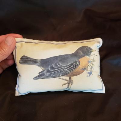 Bird Themed Pillows, Stool and More (LR-KD)