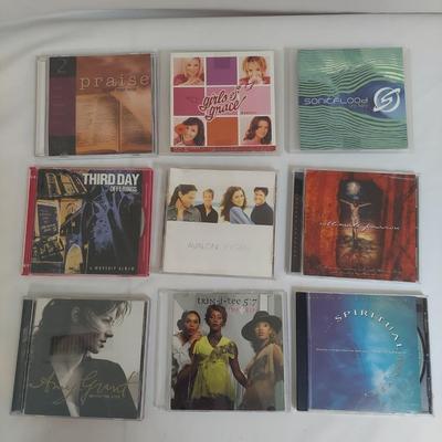 Discman w/ CDs including Classic, Celtic, Christian and Country Music (DR-BBL)