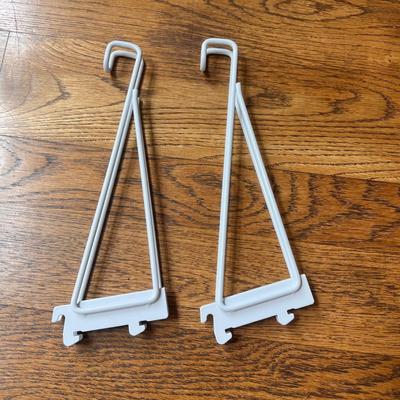 Rubbermaid and Other Adjustable Shelving (LR-DZ)