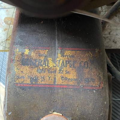 Antique Industrial The New Jersey Co Wire Stitching Machine LB1S with Serial Number 4606