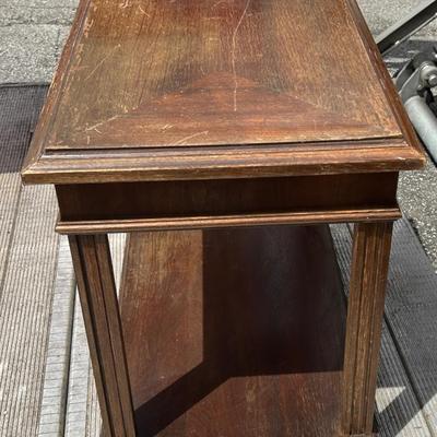 Vintage Mid-Century Modern Walnut Side Table with Decorative Legs