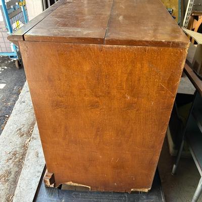 TV Lift Cabinet – Solid Wood Construction