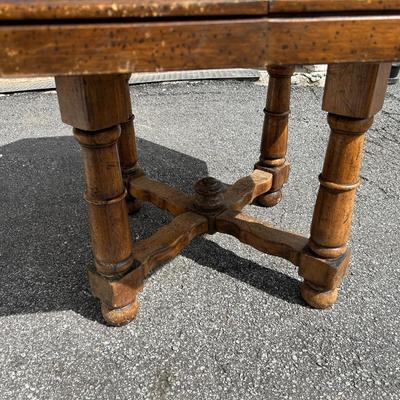 Mid-Century Modern Octagon Shaped English Aesthetic Movement Oak Dining Table