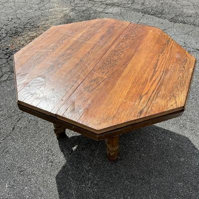 Mid-Century Modern Octagon Shaped English Aesthetic Movement Oak Dining Table