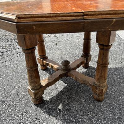 Mid-Century Modern Octagon Shaped English Aesthetic Movement Oak Dining Table