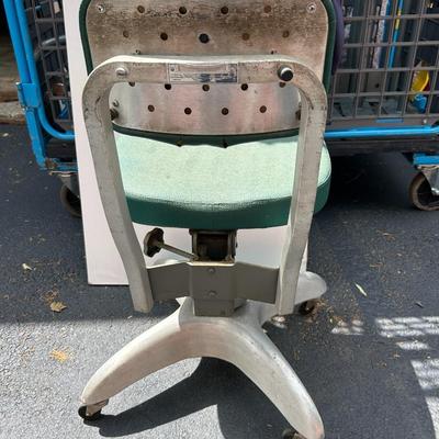 Vintage Mid-Century c. 1950s Good Form Industrial Green Adjustable Tanker Chair