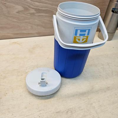 Assorted Camping/Picnic Items ,(G-JS)