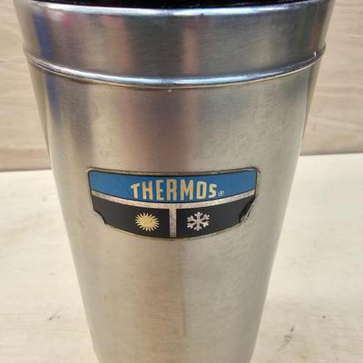 Assorted Camping/Picnic Items ,(G-JS)