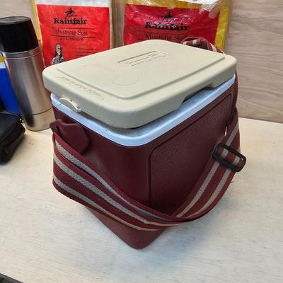 Assorted Camping/Picnic Items ,(G-JS)