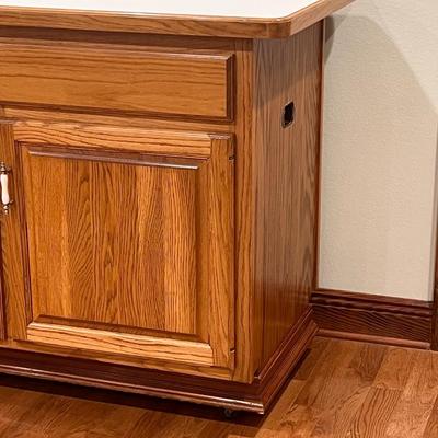 Solid Wood 360 Kitchen Island With Casters