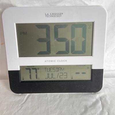 Acurite Backyard Weather Thermometer and More (LR-DZ)