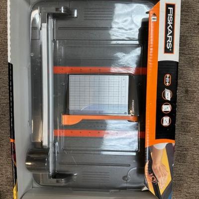 Fiskars cutting station