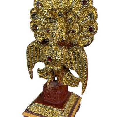 Sculpture Beautiful gold tone sculpture with stones.