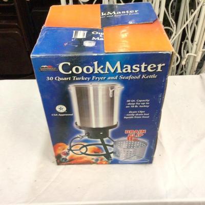 Cook Master 30 Quart Turkey Fryer And Seafood Kettle Never Used.
