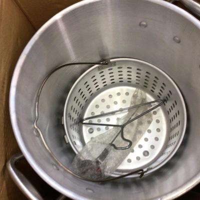Cook Master 30 Quart Turkey Fryer And Seafood Kettle Never Used.