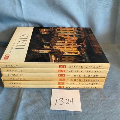Life World Library Book Set