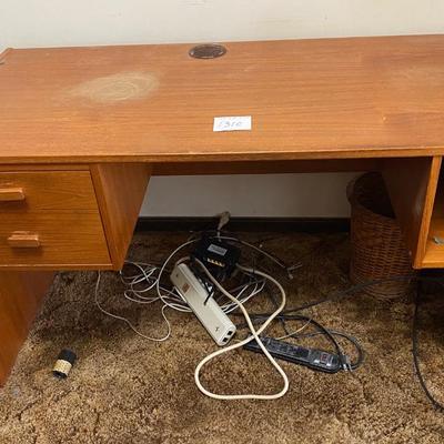 Desk Lot