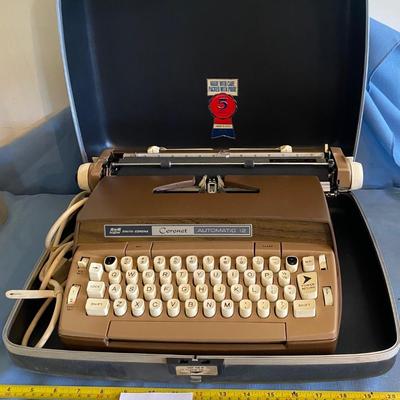 Vintage Smith Corona Coronet Typewriter