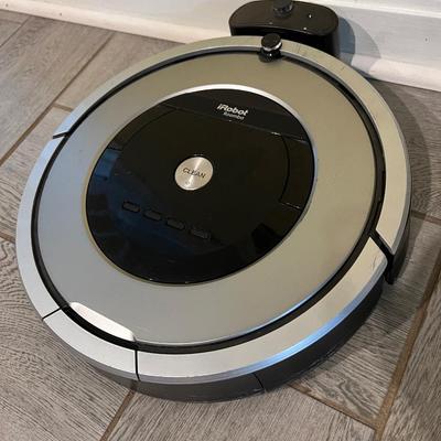 iRobot Roomba and Ionvac Handheld Vacuum