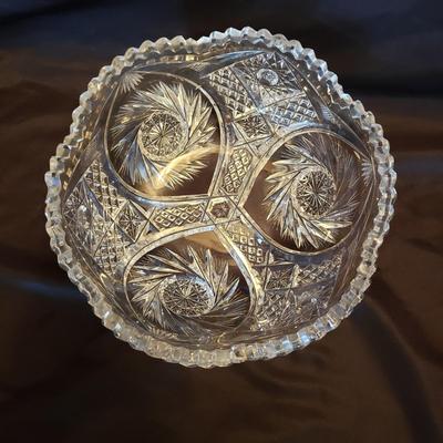 Cut Glass Bowls and a Cream and Sugar Set (LR-KD)