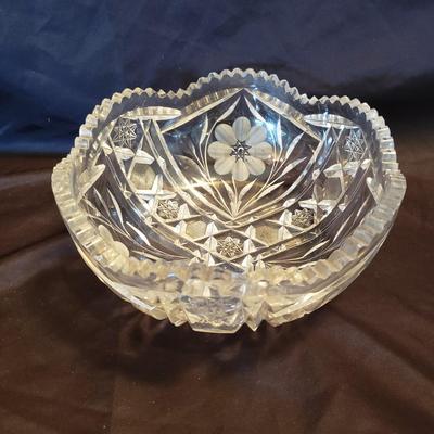 Cut Glass Bowls and a Cream and Sugar Set (LR-KD)