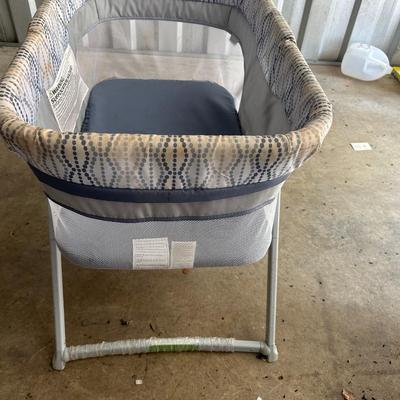 Ingenuity Foldaway Rocking Bassinet - Fletcher - Portable Folding Rocking Bassinet