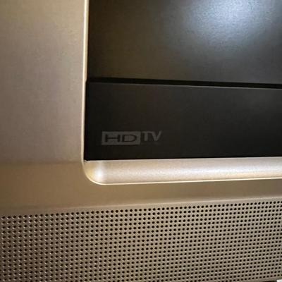 Magnavox 20" LCD HD TV w DVD Player