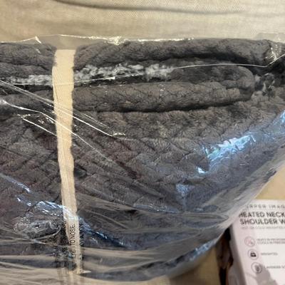 NEW Blanket & Sharper Image Heated Wrap