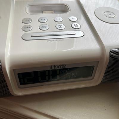 iHome Radio, Shredder, Wall Outlet, 2 Flash Drives