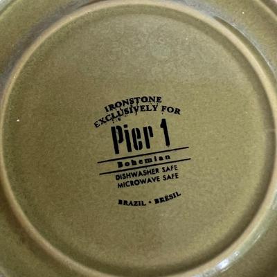 Pier 1, Home Trends, and Other Fall Themed Plates (LR-DZ)