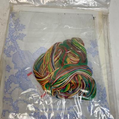 Vintage Bucilla Table Runner Needlepoint Cross-stick Craft Project Christmas Music theme