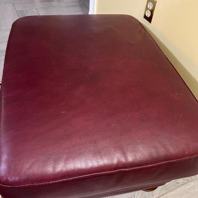 Leather Ottoman & Rug