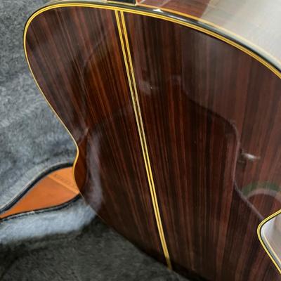 Takamine C128 6 String Acoustic Guitar w Case