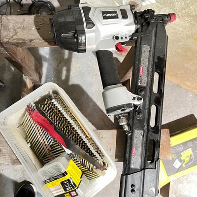 Husky Framing Nailer w Box of Nails