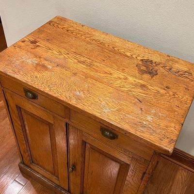 Solid Oak Cabinet ~ *Read Details