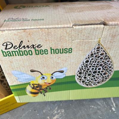 NEW Bee & Bird Houses 3 Pc Lot