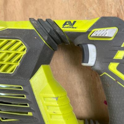 Ryobi Lot - Drain Auger, Pressure Inflator, Reciprocating Saw, 2 Batteries, Charger