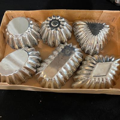 Vintage Cookie Cutters & So Much More (K-MK)