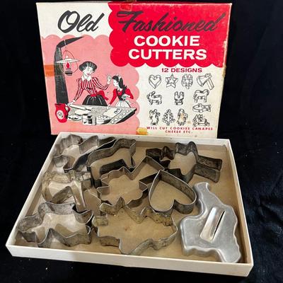 Vintage Cookie Cutters & So Much More (K-MK)
