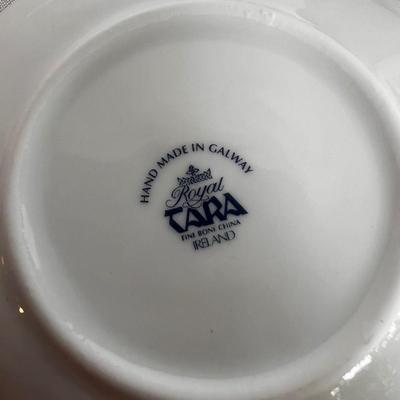 Brinton, Havliana & Co, Royal Tara, and Other Tea Cup and Saucer Sets (LR-DZ)