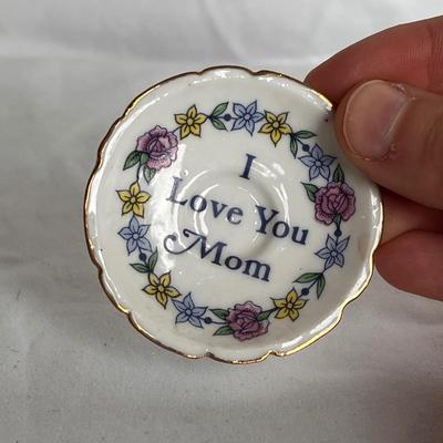Brinton, Havliana & Co, Royal Tara, and Other Tea Cup and Saucer Sets (LR-DZ)