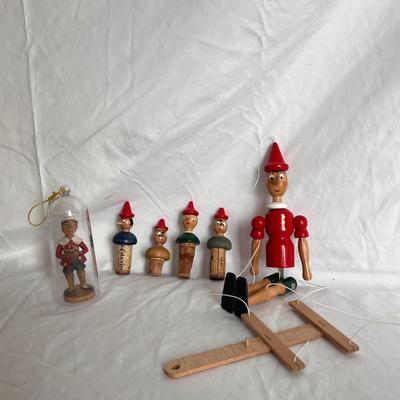 Mastro Geppetto Pinocchio Puppet and Other Pinocchios (LR-DZ)