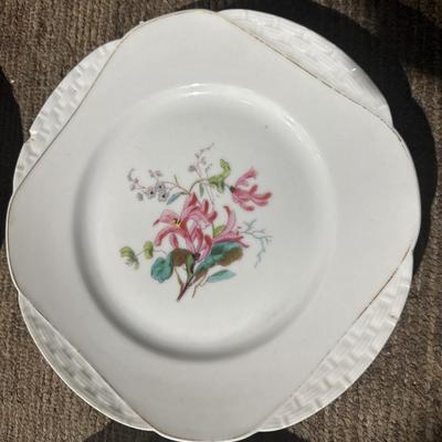 Set Limoges floral plates
