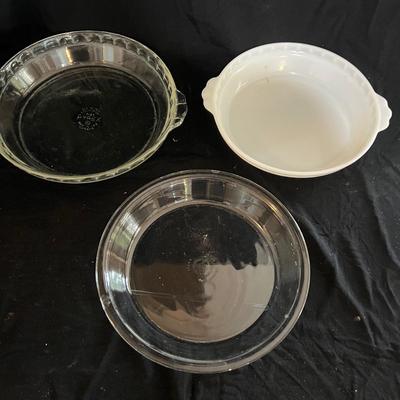 Pyrex Baking Dishes & More (K-MK)