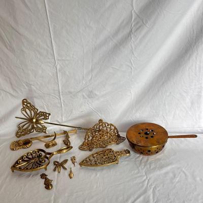 Collection of Brass Items (LR-DZ)