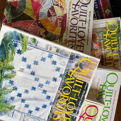 Quilt book lot